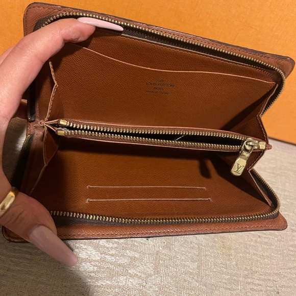 Louis Vuitton Porte Monnaie zippy long wallet - Picture 7 of 9